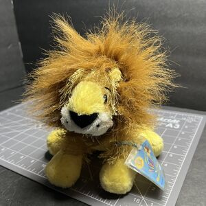 GANZ Webkinz Lil Kinz Lion HS006 Plush Sealed With Code Tags Yellowing and AGED